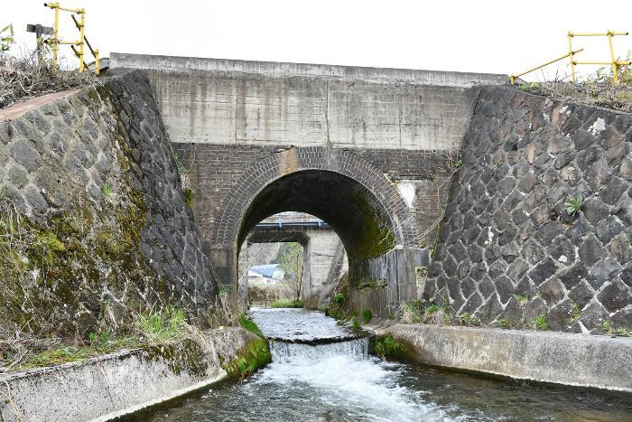 嶽川橋梁